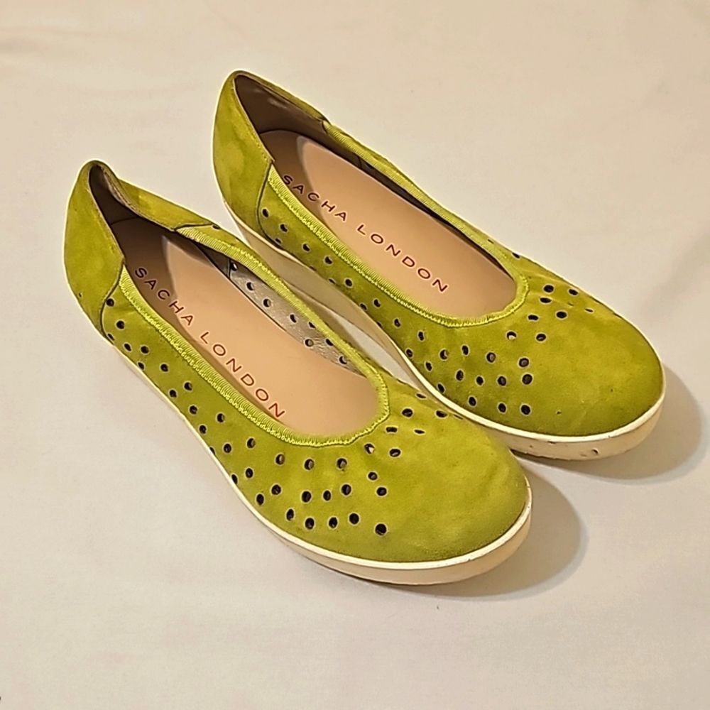 SACHA‎ LONDON SLIP-ON SHOES SIZE 7